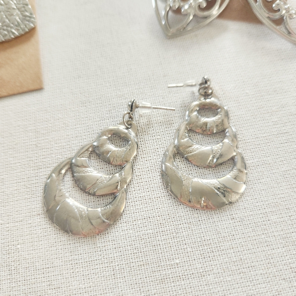 Silvertone Earring Bundle - 4 pairs set of pierced earrings - Picture 8 of 12